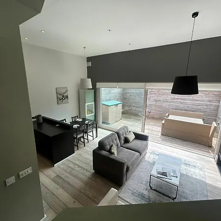 Apartment Stylish 2bdr House With 2 Bathrooms Garden *