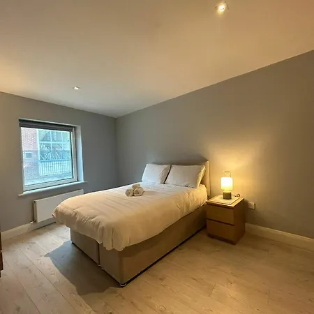 Apartment Stylish 2bdr House With 2 Bathrooms Garden Dublin